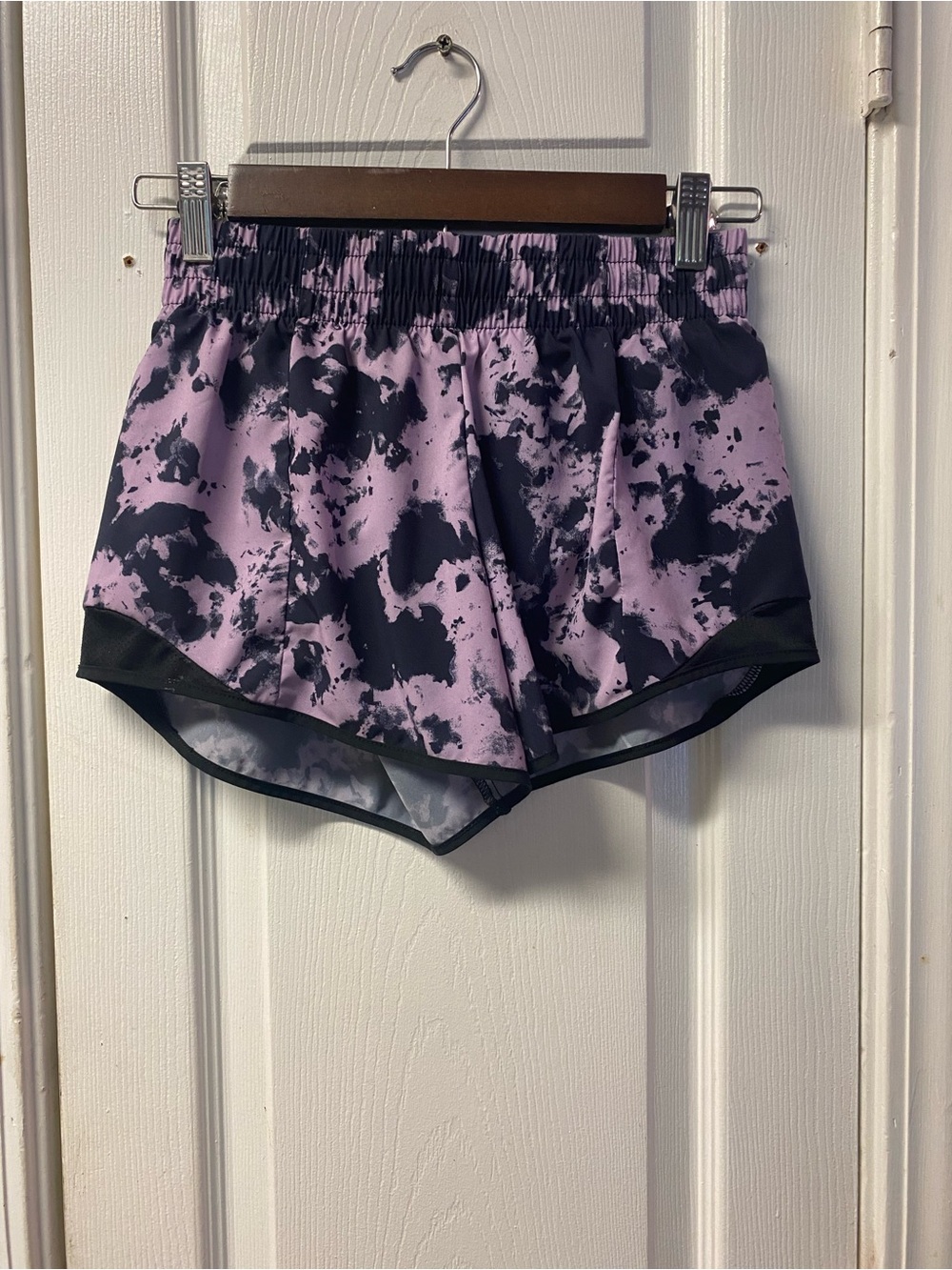 Athletic Works Lilac and Black Print Athletic Shorts girls 10-12